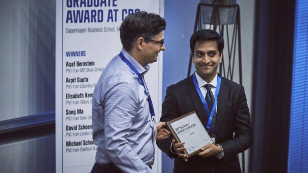 Arpit Gupta receives award 2016