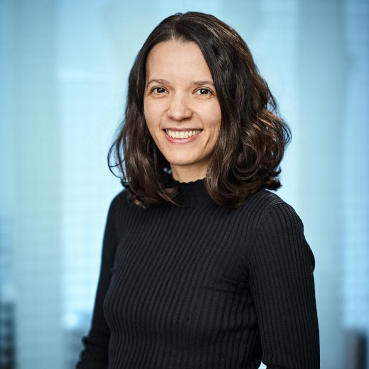 Portrait of Diana Belea, Executive Education staff