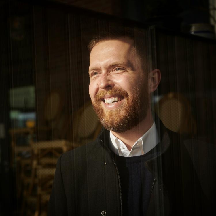 Portrait af Lasse Semler