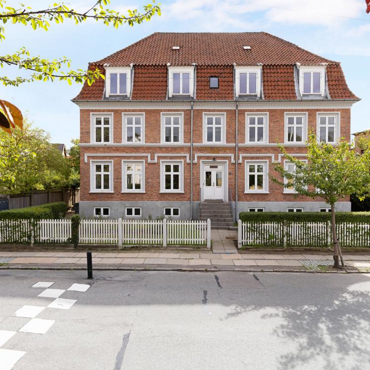 Kongens Tværvej building