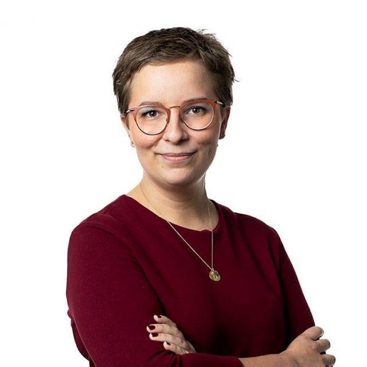 Portræt af Amanda Bille, Ph.D alumni fra CBS