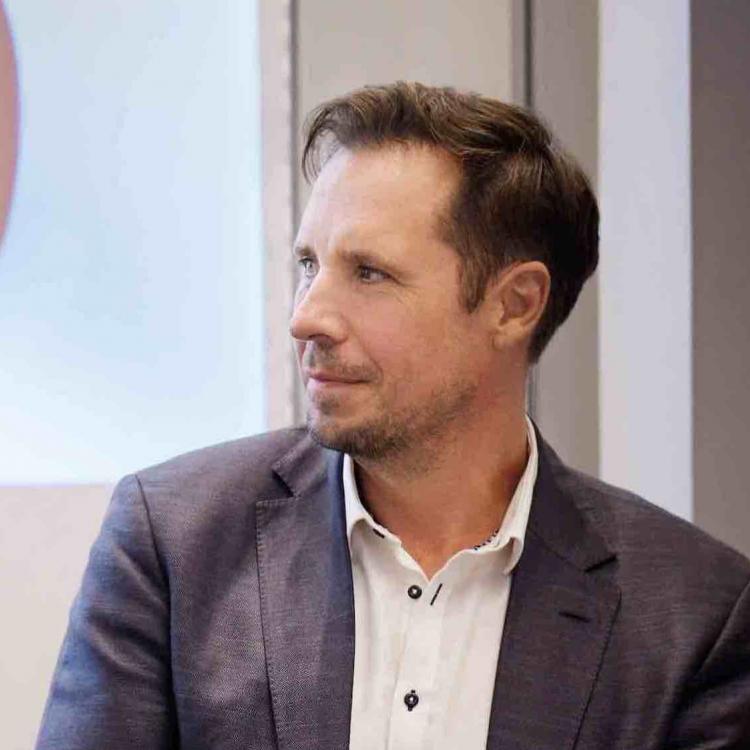 Portræt af Ian Rosenfeldt ved eventet Udviklingen af et AI-agilt mindset
