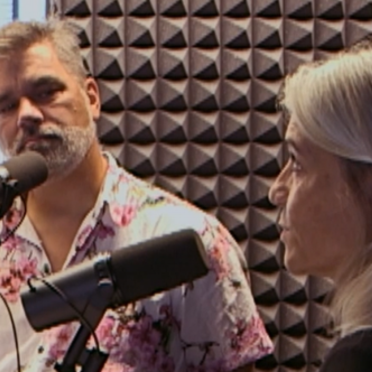 Tobias Berggren Jensen er vært på podcasten Vejen til Medledelse, hvor han interviewer en række ledere, der arbejder med den medledende metode. 