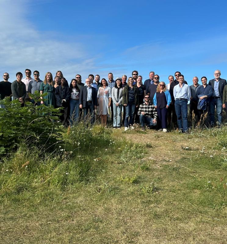 Group of people - EGB