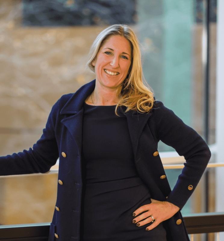 Portrait of Amanda, EMBA alumni