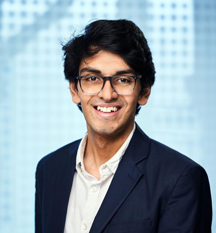 Portrait of FTMBA alumni Deekshant Yadav 