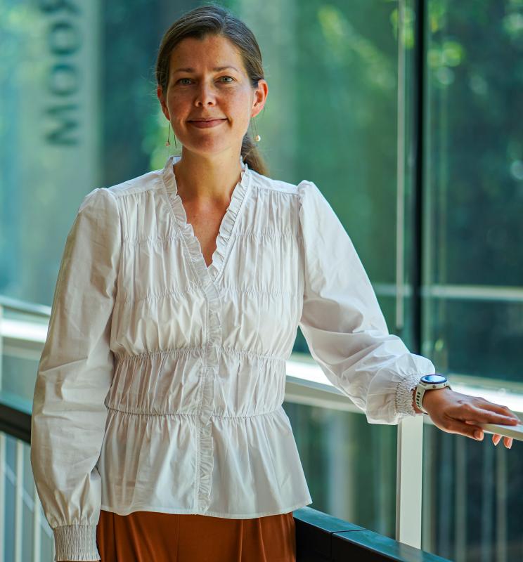 Portrait of CBS EMBA participant Louise Vang Edwards