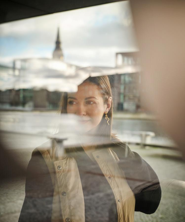 Portræt af Iben Justine Hansen