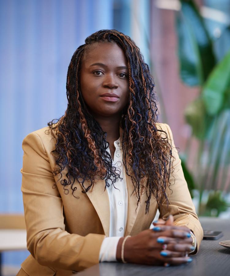 Portræt af Olufunke Ajoke Adebiyi I professionelle omgivelser