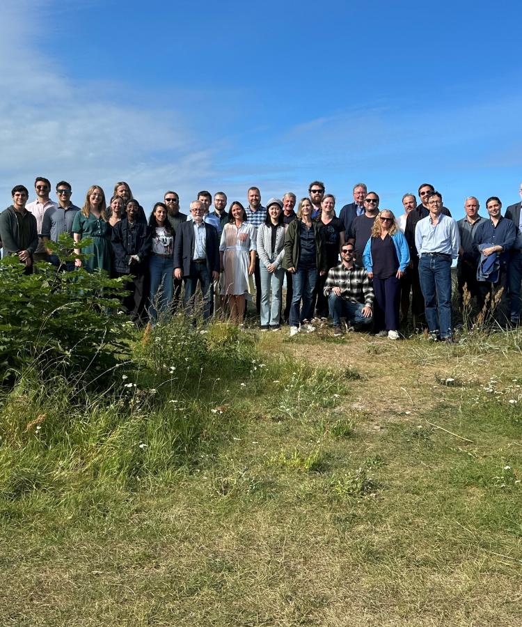 Group of people - EGB