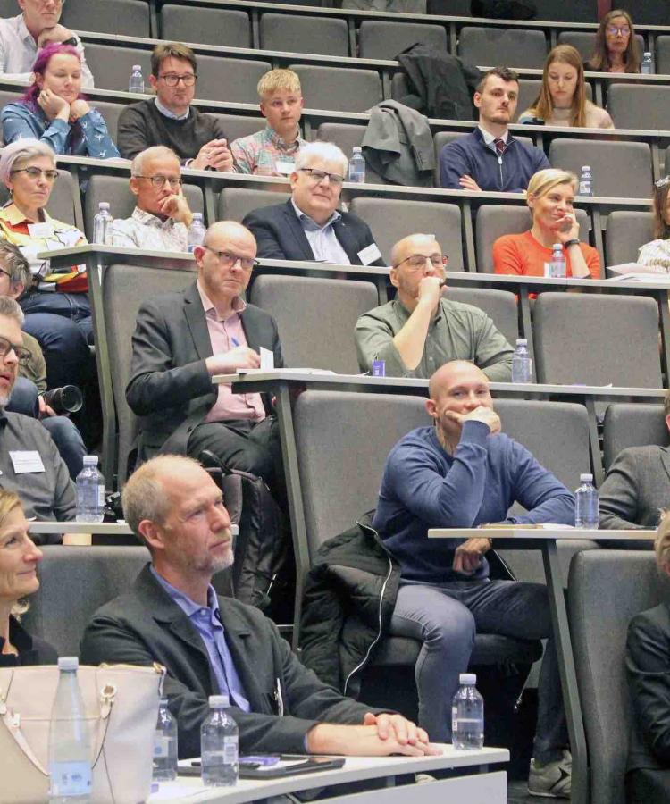 Publikum til Executive Education eventet, A career with AI as a companion