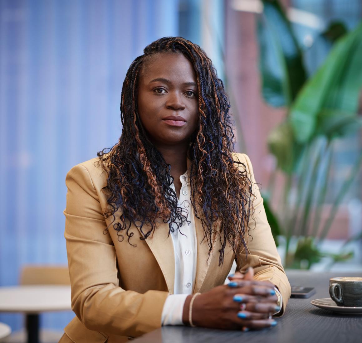 Portræt af Olufunke Ajoke Adebiyi I professionelle omgivelser