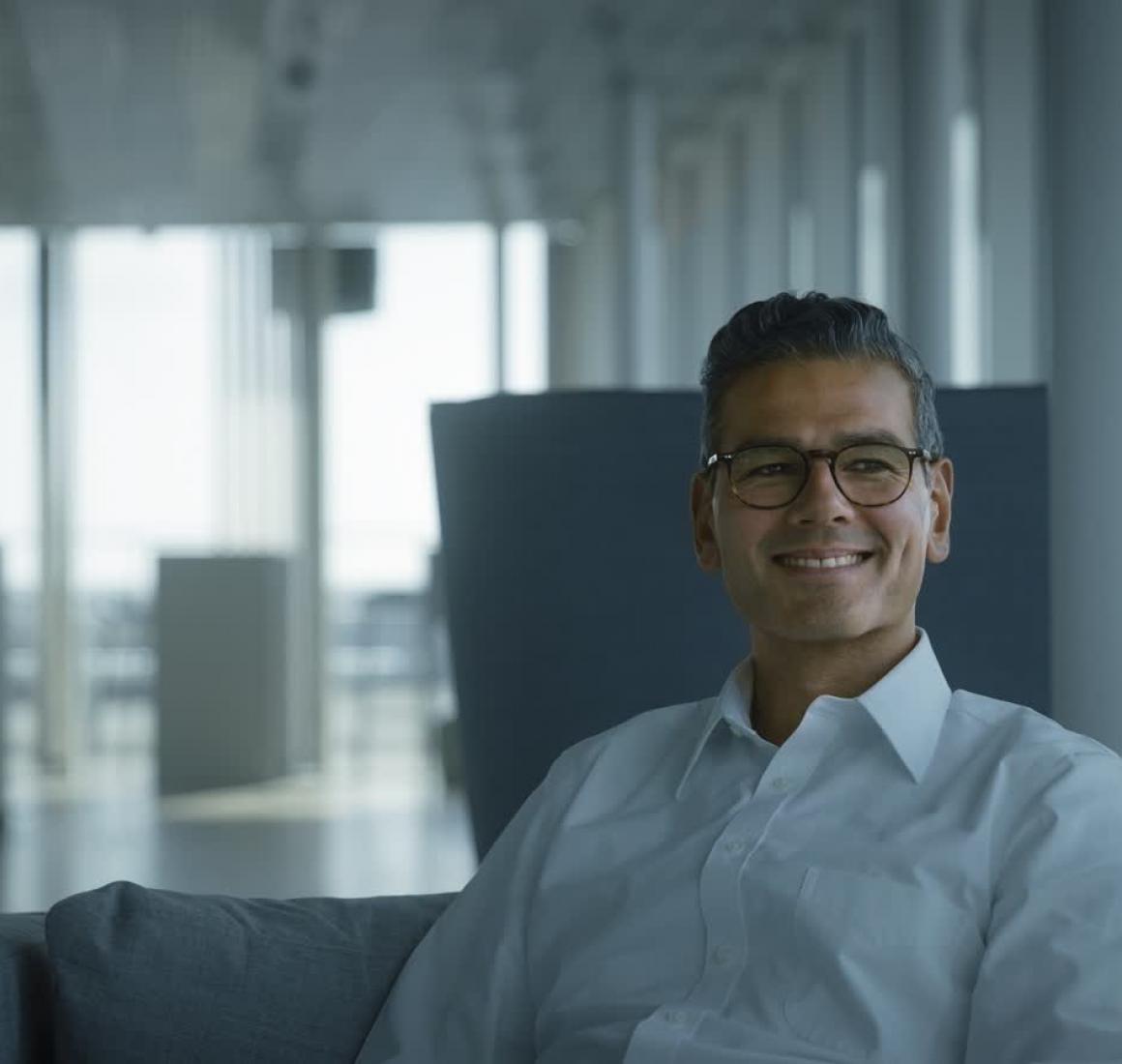 Portræt af MBD alumne, Christopher Mercado, kommerciel manager hos Crossbridge Energy