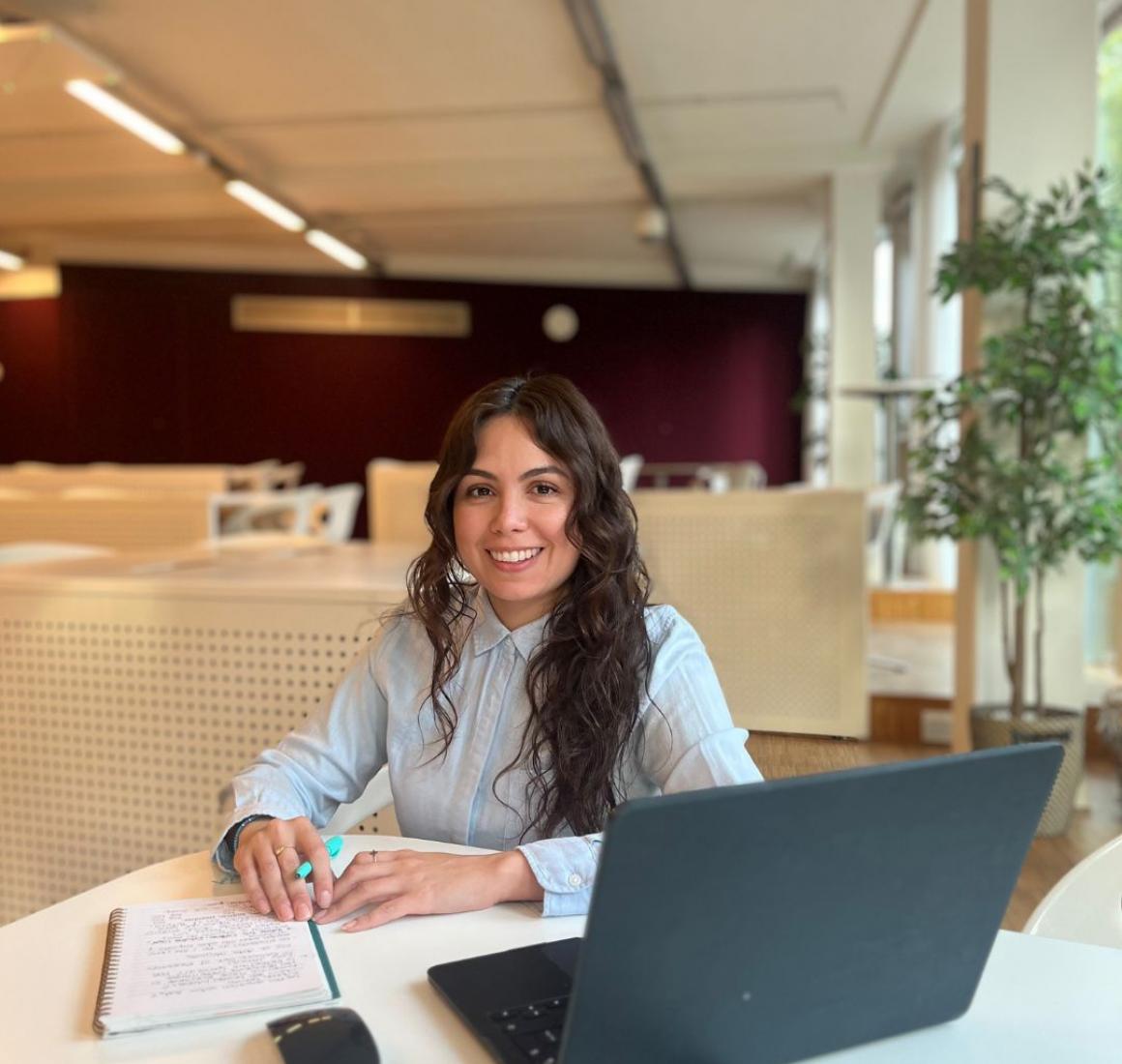 Portrait of Claudia Stefanie Cardenas, alumni from FTMBA
