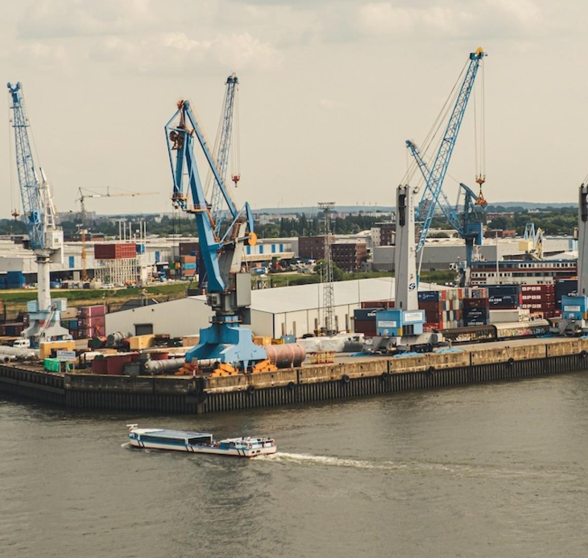 Hamburg harbour 
