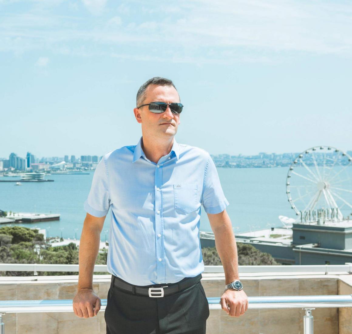 Portait of Blue MBA alumni Leonid Khojayev