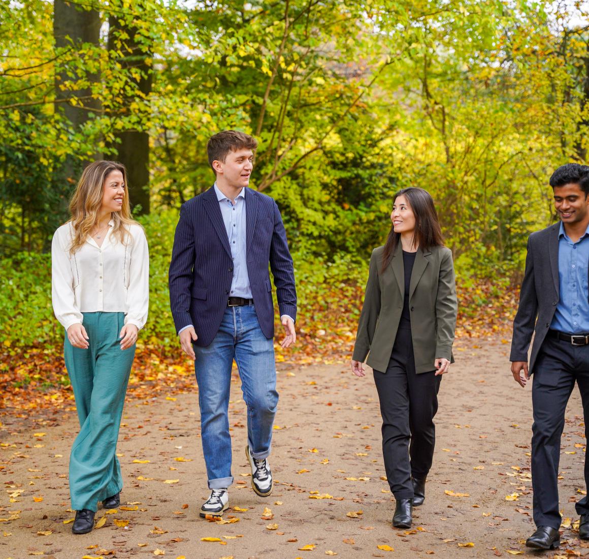 Participants from FTMBA 2022, taking a stroll in green surroundings
