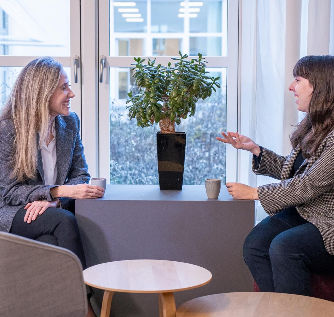 Two MBA participants discussing