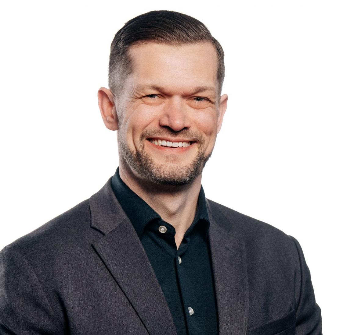 Portræt af Troels Van Dijk, centerchef i Faxe Kommune og MPG-deltager på CBS