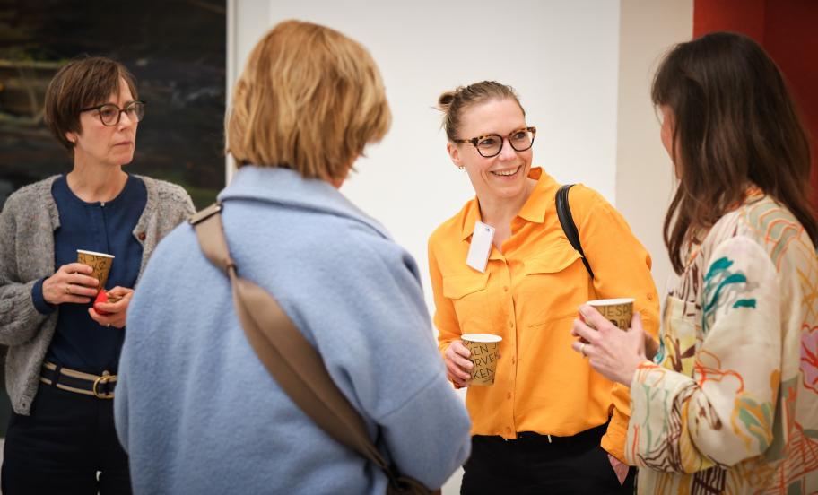 Participants networking during CBS Executive Education event. 