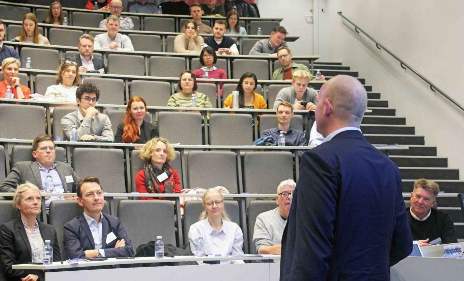 Publikum til Executive Education eventet, A career with AI as a companion