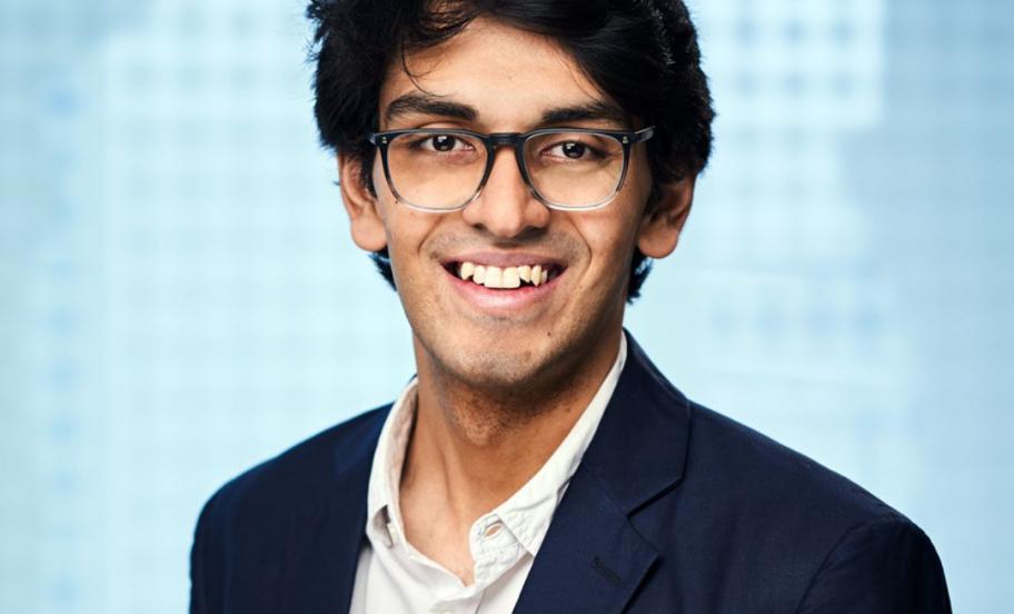 Portrait of FTMBA alumni Deekshant Yadav 