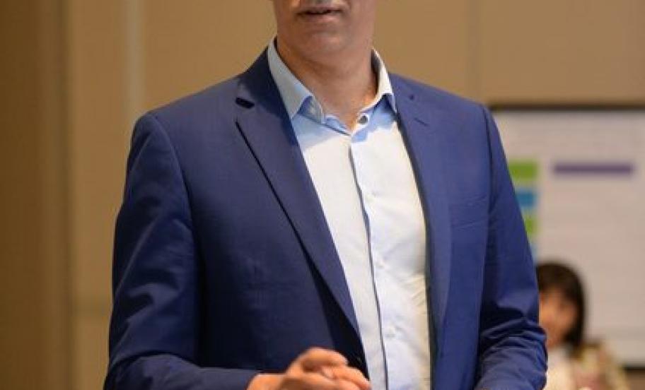 Portrait of Yiannis Pastellas, alumni from Blue MBA