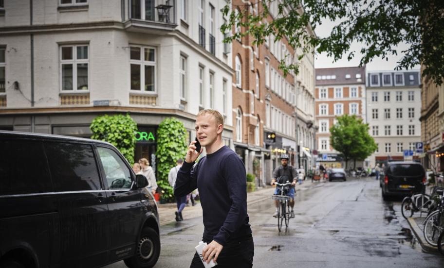 EMBA alumni Emil Schandorff is talking on his phone