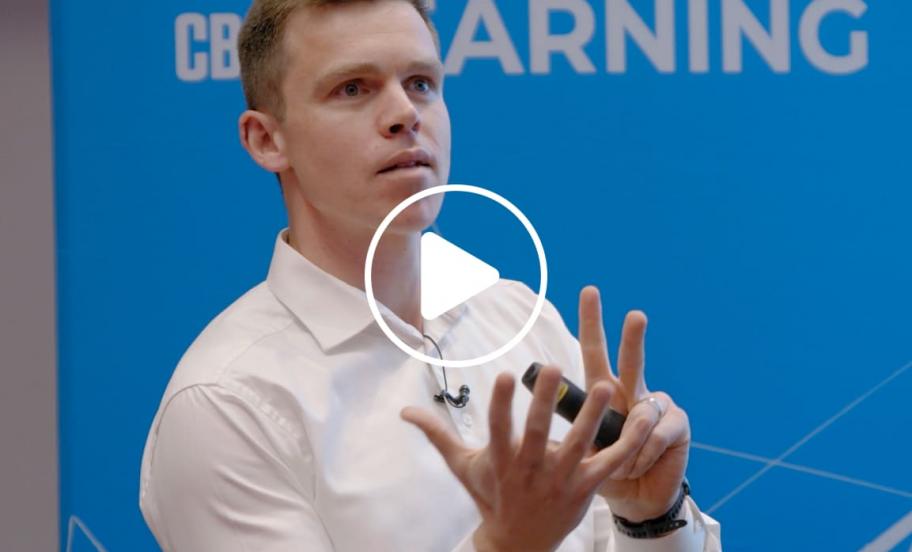 Jens Parbo Jensen er oplægsholder ved et event hos Executive Education. Han talte om organisationer i transformation.