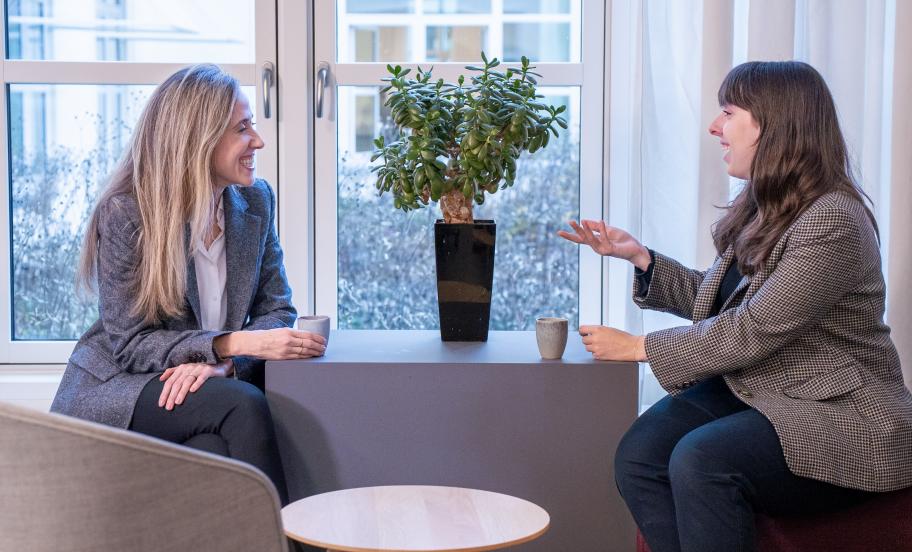 Two MBA participants discussing