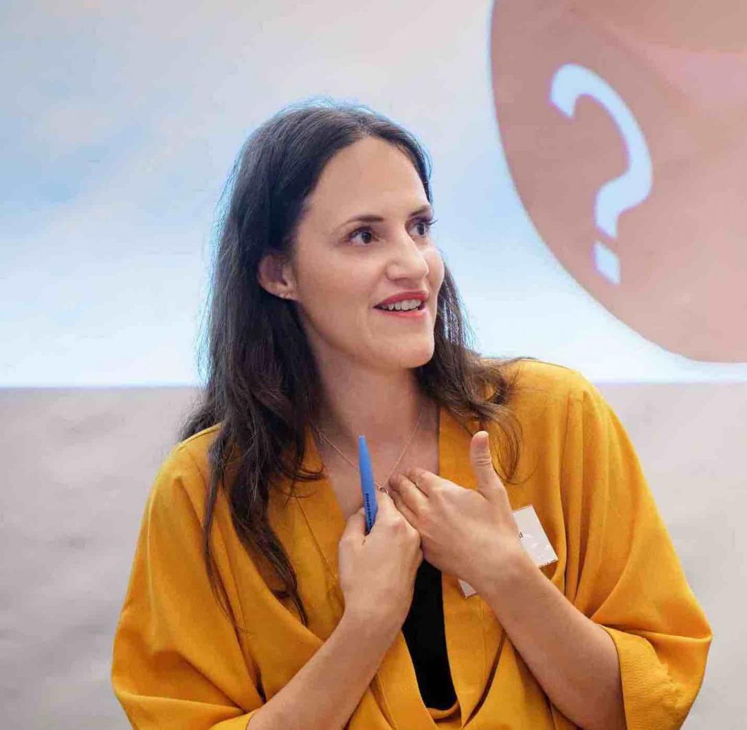 Sanne Thougaard speaking at Executive Education event on AI agile mindset